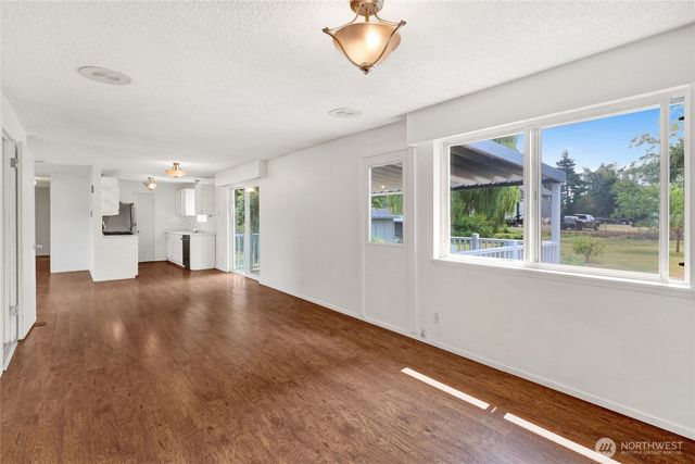 875 Adelia Street, Blaine, WA 98230