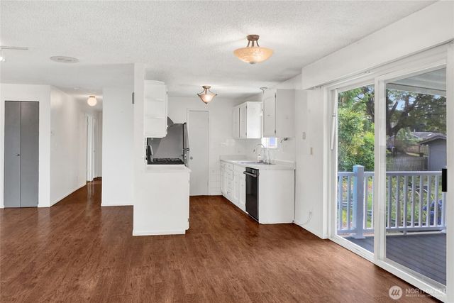 875 Adelia Street, Blaine, WA 98230