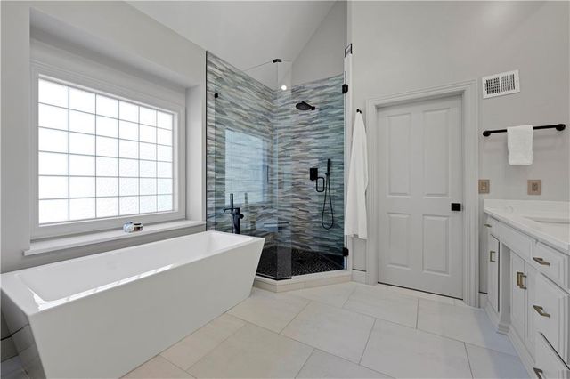 15448 Iron Horse Circle, Leawood, KS 66224