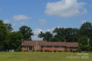 1474 Paynes Dairy Road, Taylorsville, NC 28681