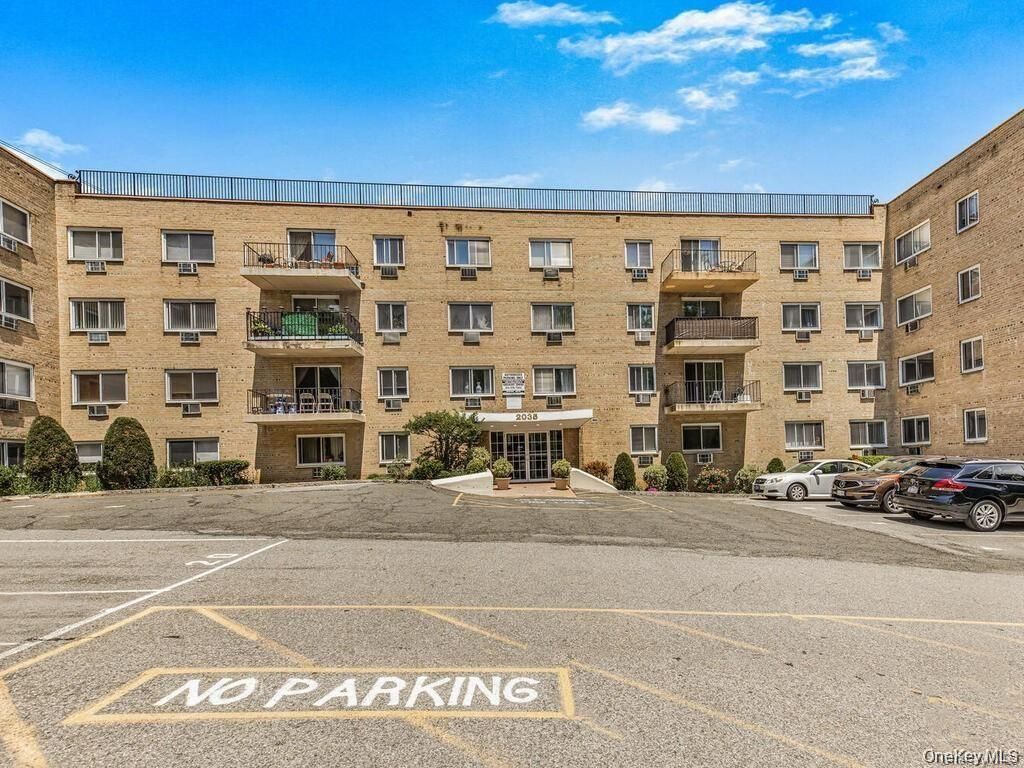 2035 Central Park Avenue 1M, Yonkers, NY 10710