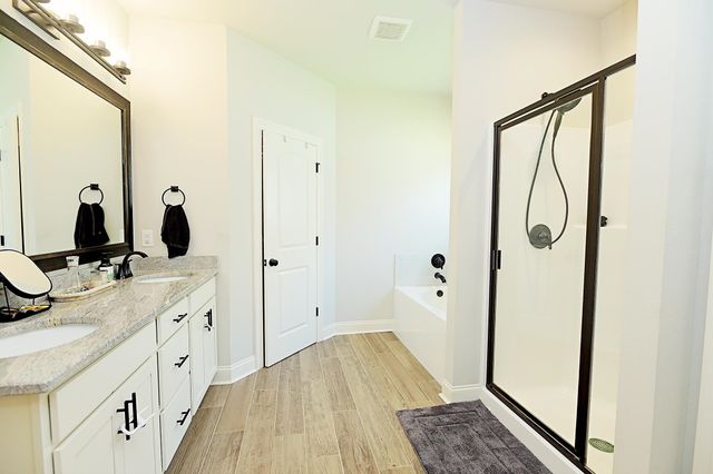 221 Peacock Pointe, Thibodaux, LA 70301