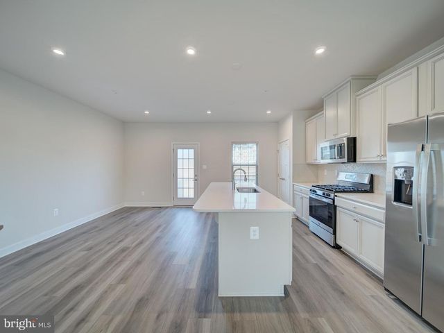 9502 AUTUMN BERRY PL, Montgomery Village, MD 20886
