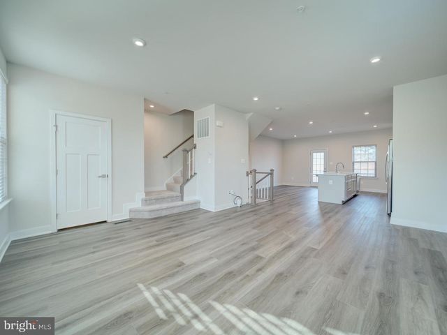 9502 AUTUMN BERRY PL, Montgomery Village, MD 20886