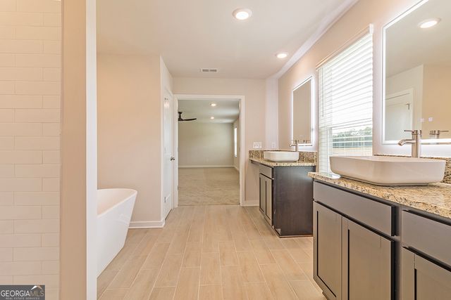 1652 Fuma Leaf Way, Mcdonough, GA 30253