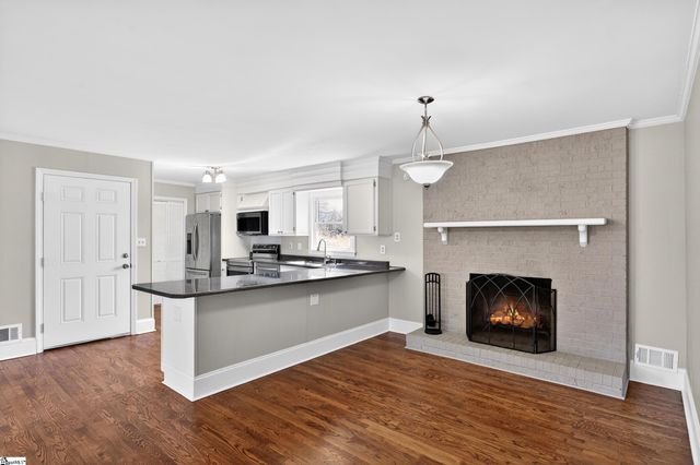 189 Birchwood Drive, Roebuck, SC 29376