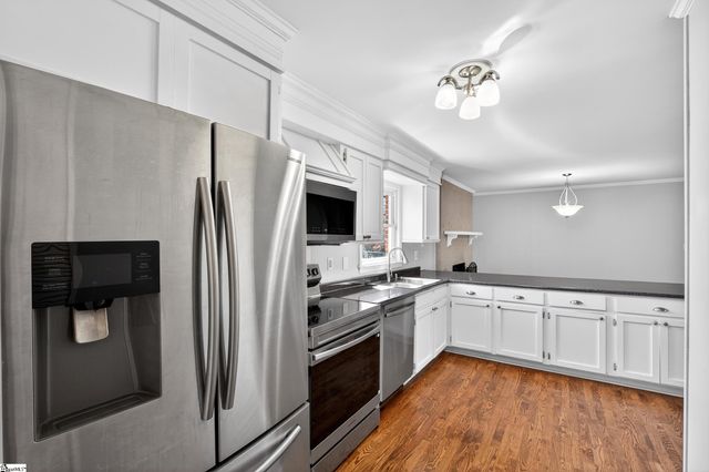 189 Birchwood Drive, Roebuck, SC 29376