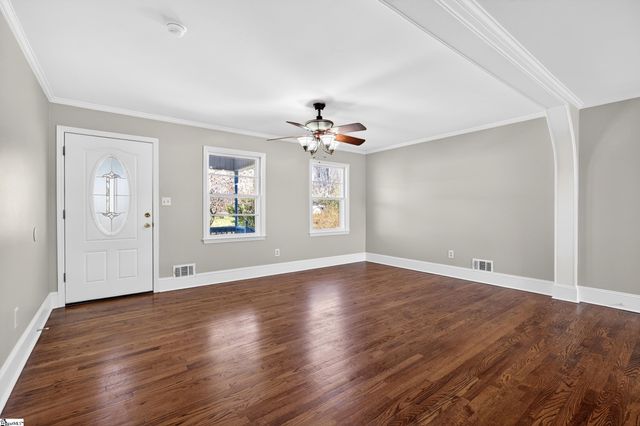 189 Birchwood Drive, Roebuck, SC 29376