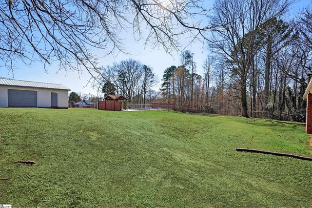 189 Birchwood Drive, Roebuck, SC 29376