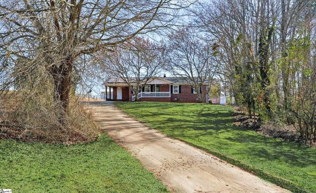 189 Birchwood Drive, Roebuck, SC 29376