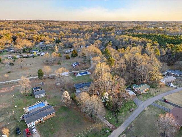 189 Birchwood Drive, Roebuck, SC 29376