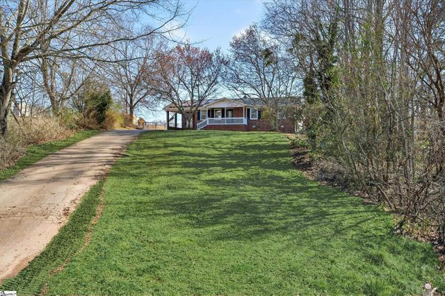 189 Birchwood Drive, Roebuck, SC 29376