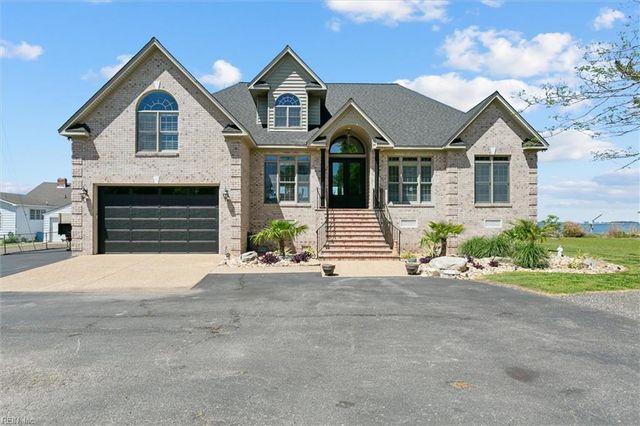 1506 Dandy Loop RD, Yorktown, VA 23692
