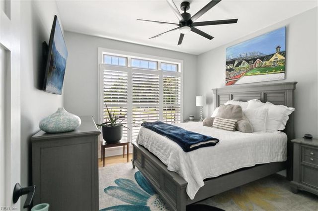 1506 Dandy Loop RD, Yorktown, VA 23692