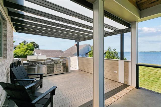 1506 Dandy Loop RD, Yorktown, VA 23692