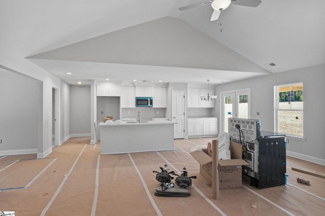 217 Buckingham Road, Duncan, SC 29334