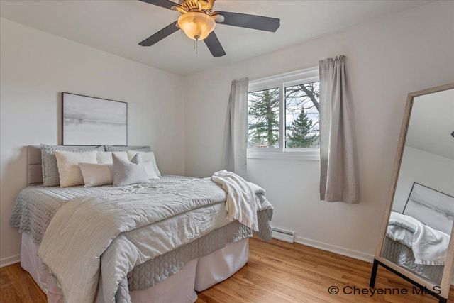 828 SUN VALLEY DR, Cheyenne, WY 82001