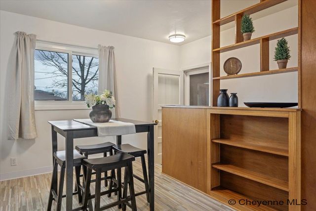 828 SUN VALLEY DR, Cheyenne, WY 82001