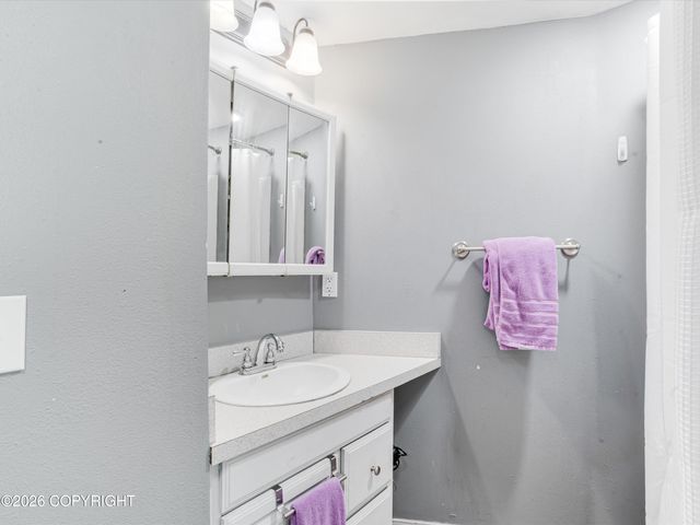 5526 N Tongass Highway, Ketchikan, AK 99901