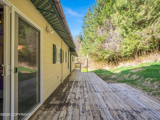 5526 N Tongass Highway, Ketchikan, AK 99901