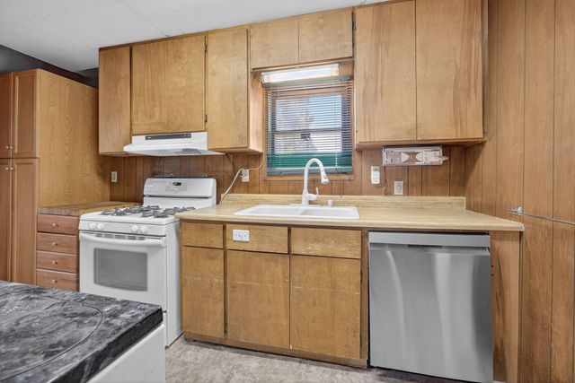 27 Elm Street, Medford, OR 97501