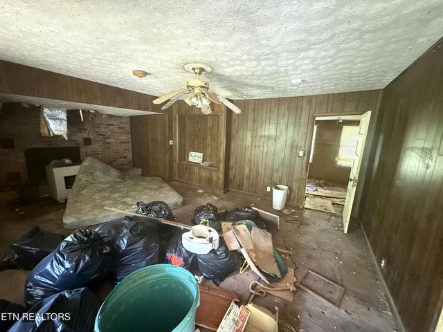 1340 Ryan Rd, Fall Branch, TN 37656