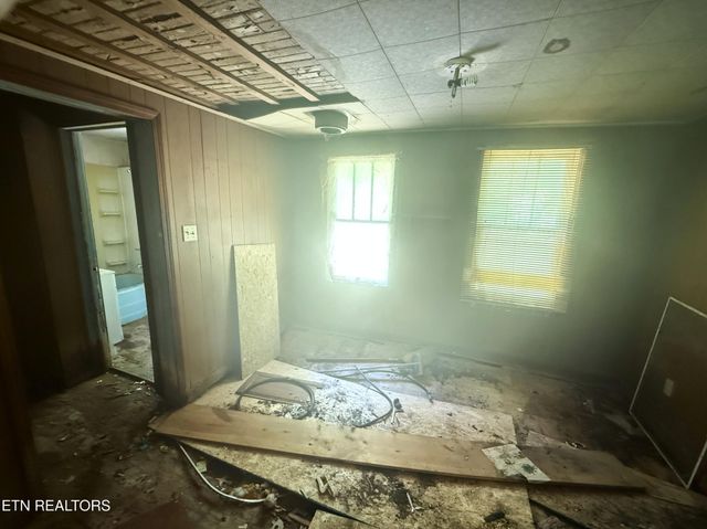 1340 Ryan Rd, Fall Branch, TN 37656