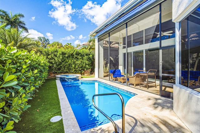7011 Islegrove Place, Boca Raton, FL 33433