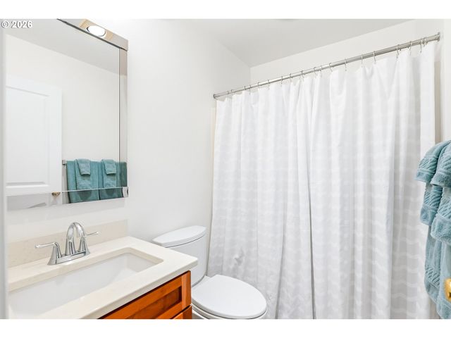 7860 Sw MATHENY Dr, Beaverton, OR 97008