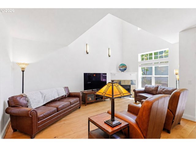 7860 Sw MATHENY Dr, Beaverton, OR 97008