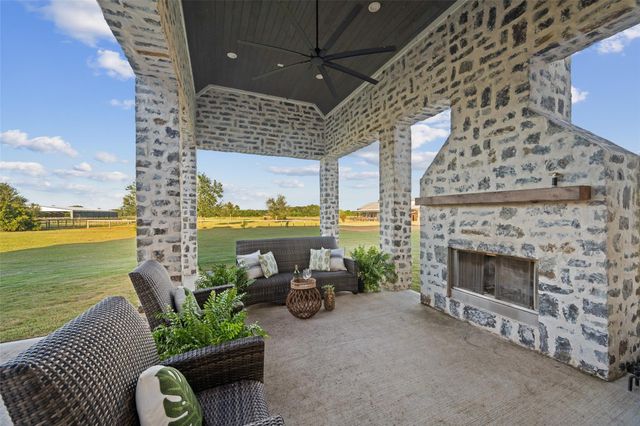 24118 Margerstadt Road, Hockley, TX 77447