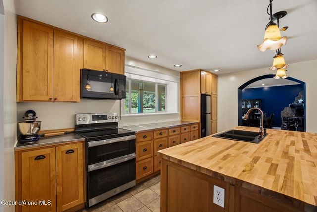 50 Goat Trail, Sandpoint, ID 83864
