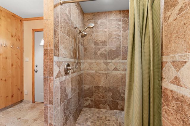 605 Oak Crest LN, Georgetown, TX 78628