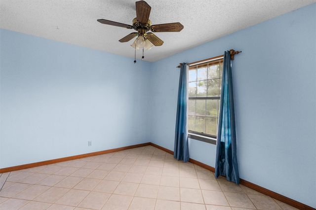 605 Oak Crest LN, Georgetown, TX 78628