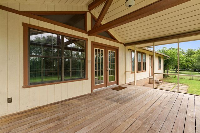 605 Oak Crest LN, Georgetown, TX 78628