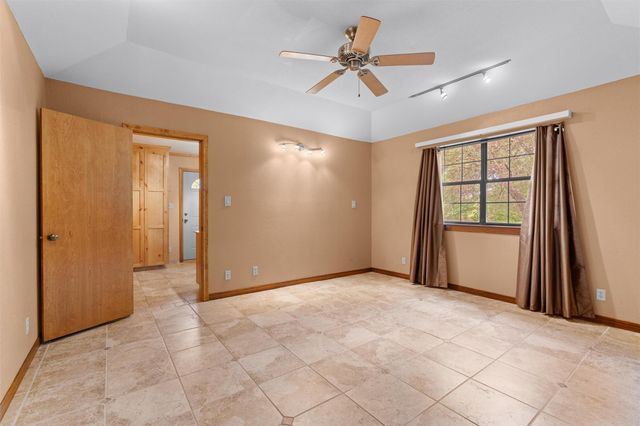 605 Oak Crest LN, Georgetown, TX 78628