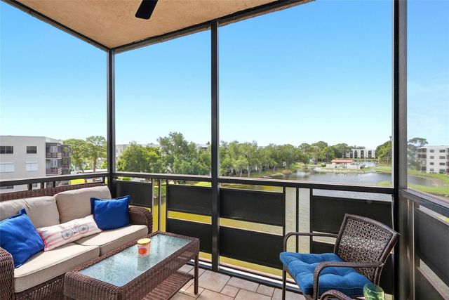 6190 80TH STREET N 403, St Petersburg, FL 33709