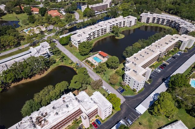 6190 80TH STREET N 403, St Petersburg, FL 33709