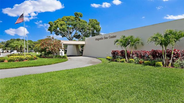 6190 80TH STREET N 403, St Petersburg, FL 33709