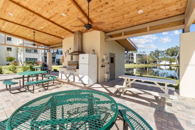 6190 80TH STREET N 403, St Petersburg, FL 33709