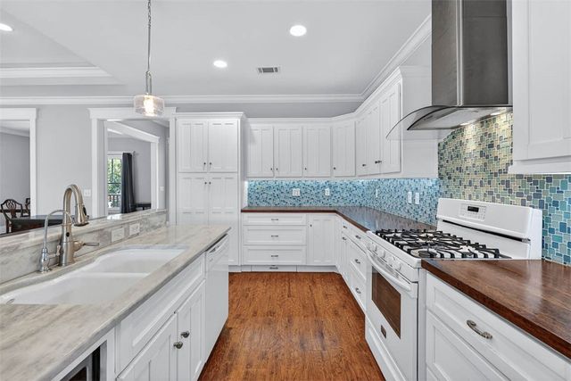 24 Bitter End Court, Waverly, GA 31565