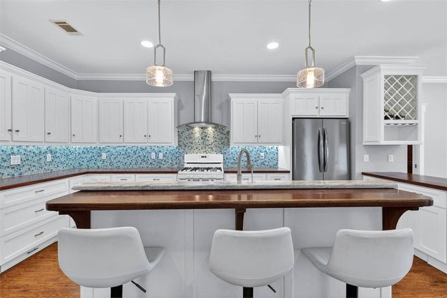 24 Bitter End Court, Waverly, GA 31565