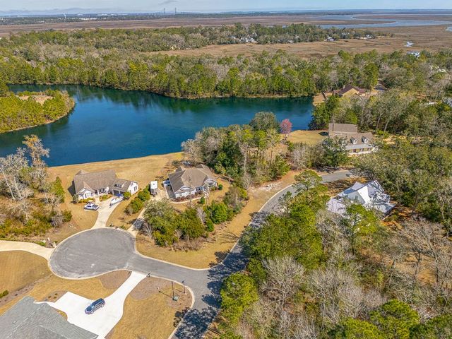 24 Bitter End Court, Waverly, GA 31565