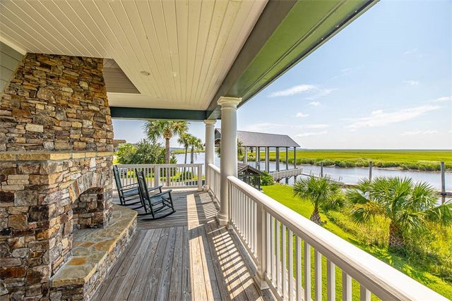 24 Bitter End Court, Waverly, GA 31565