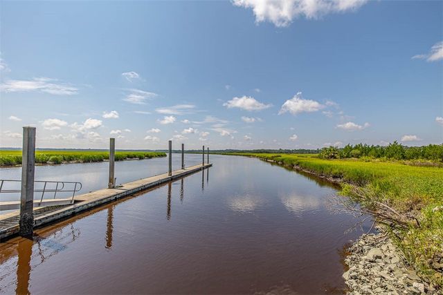 24 Bitter End Court, Waverly, GA 31565