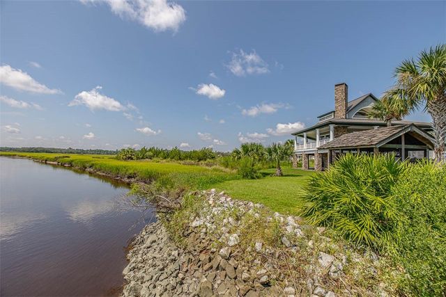 24 Bitter End Court, Waverly, GA 31565