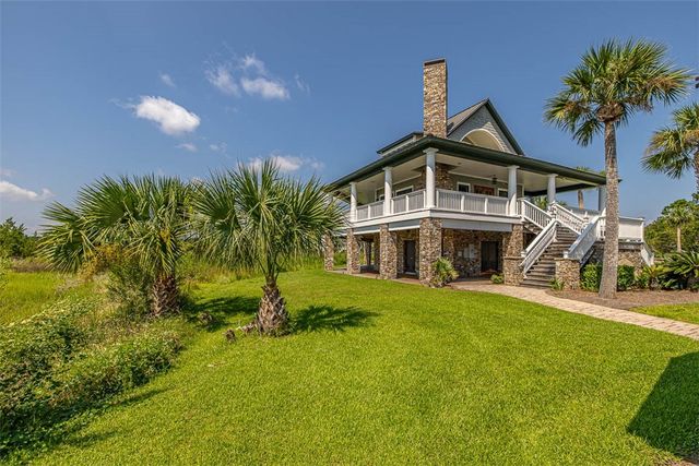 24 Bitter End Court, Waverly, GA 31565