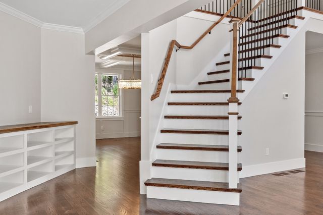 86 High St, Shrewsbury, MA 01545
