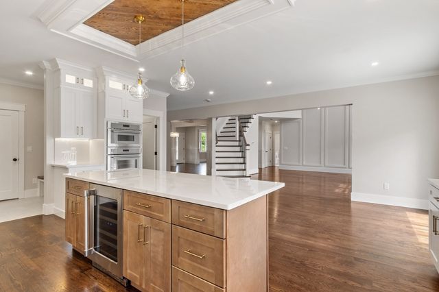 86 High St, Shrewsbury, MA 01545
