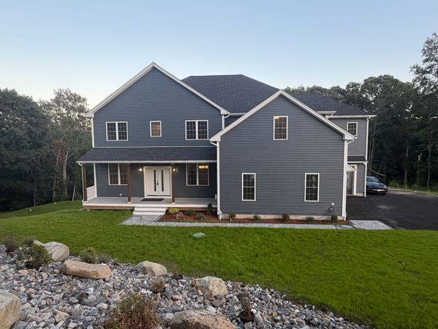 86 High St, Shrewsbury, MA 01545